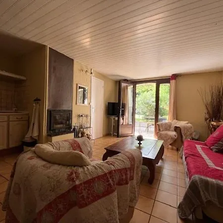 Holiday home La Petite Chapelle Velleron